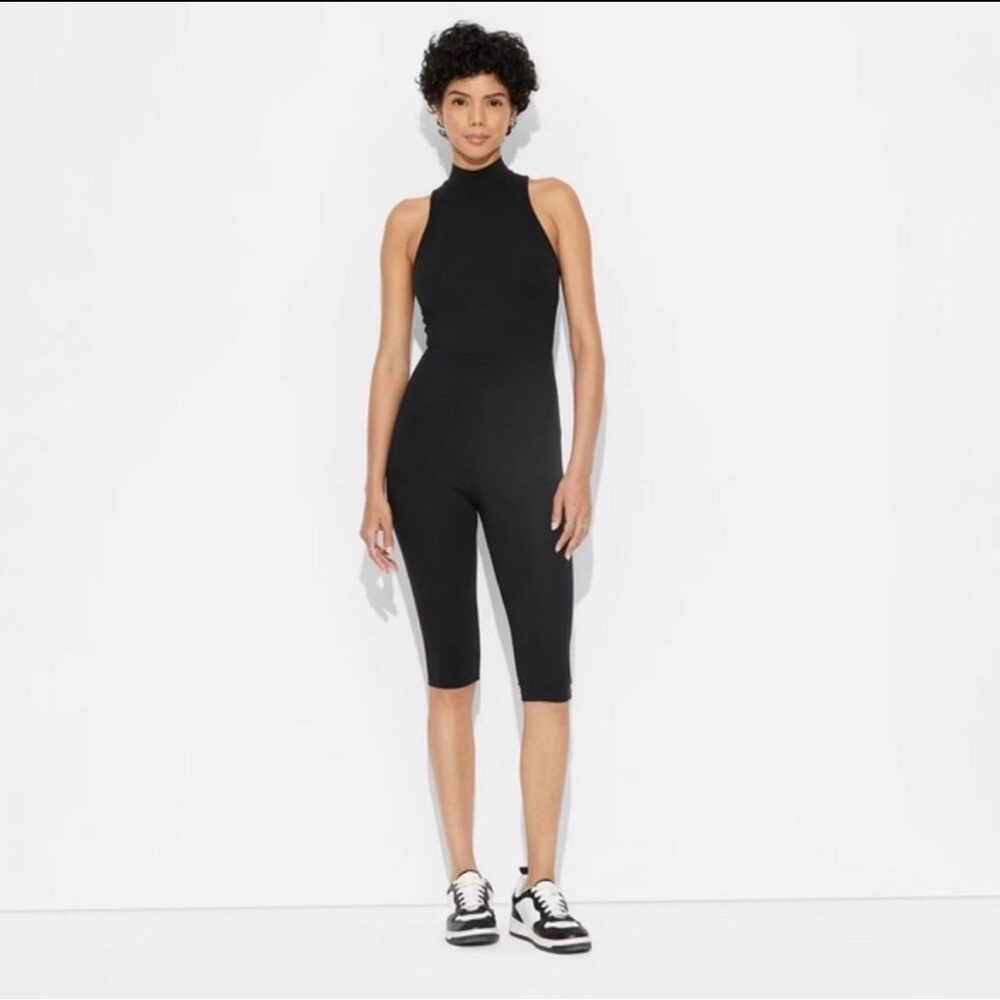 NWT Women's Wild Fable ButterBliss Capri Jumpsuit Black L Athleisure Active Wear